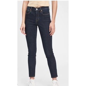 GAP size 30 High Rise True Skinny jeans